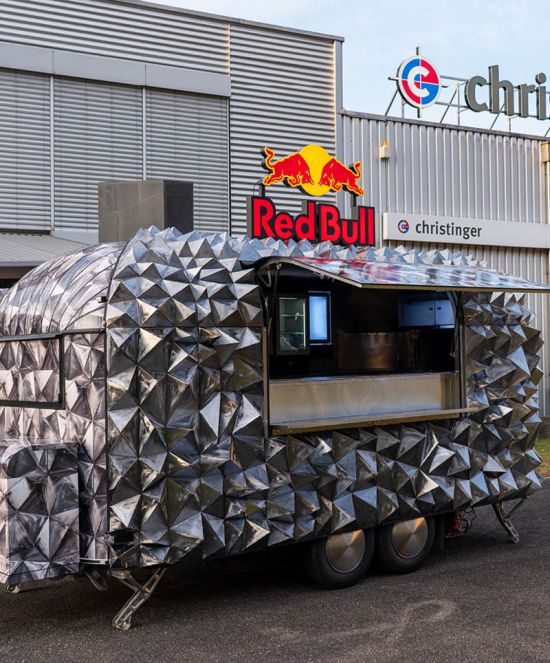 Bereit für das nächste Level: Ein Eventtrailer, der Massstäbe setzt.